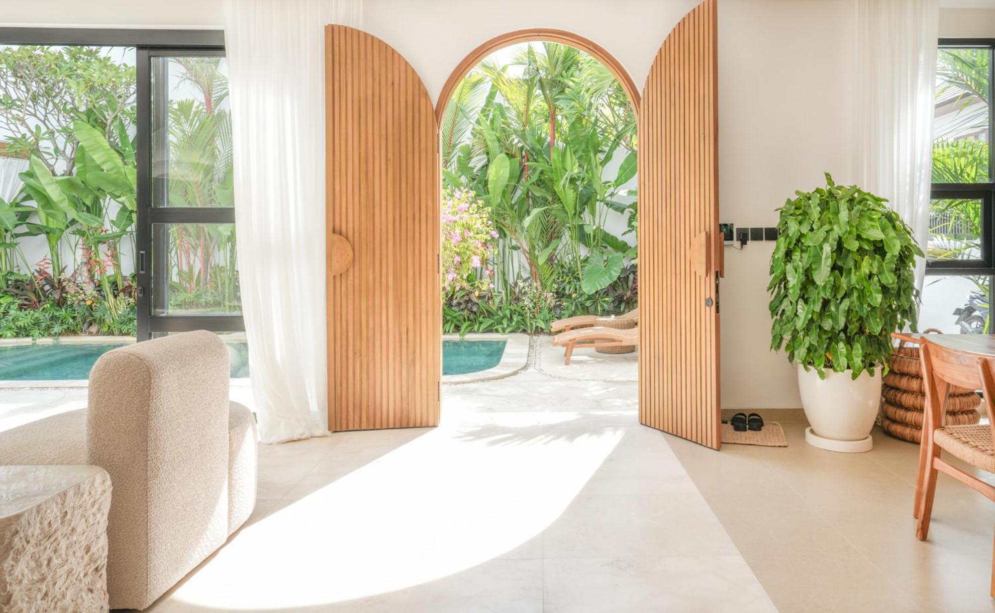 Villa Julia Blanca เกอโรโบกัน ภายนอก รูปภาพ
