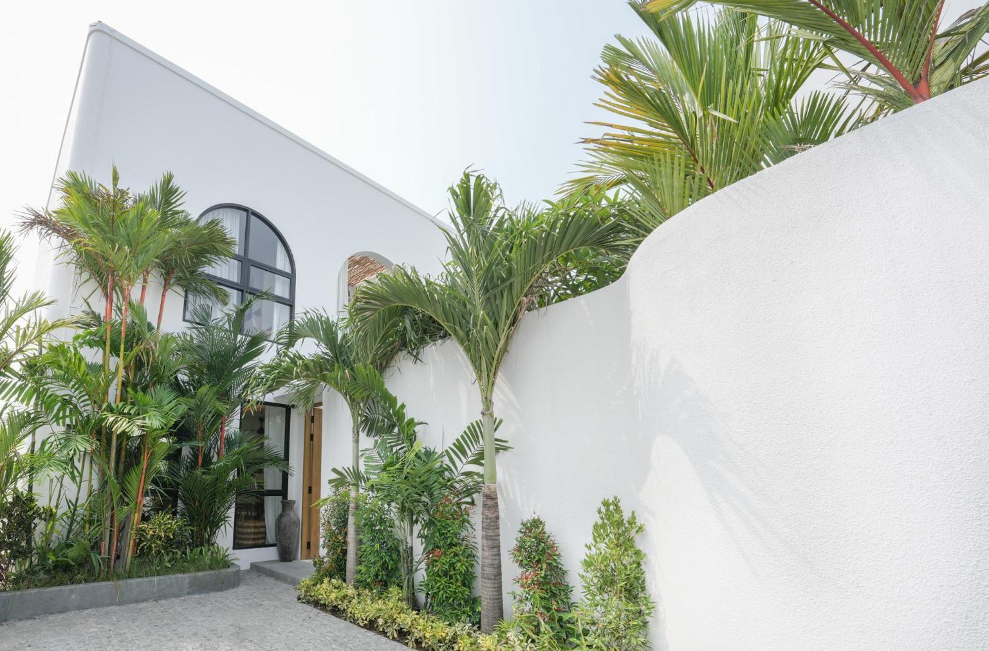 Villa Julia Blanca เกอโรโบกัน ภายนอก รูปภาพ